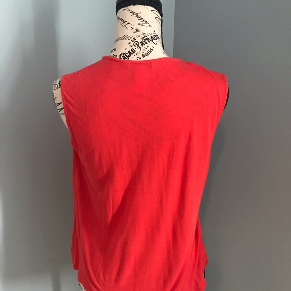 Top - Picture 2 of 3